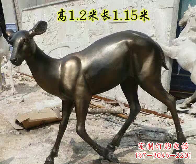 连云港灵动的小鹿铜雕