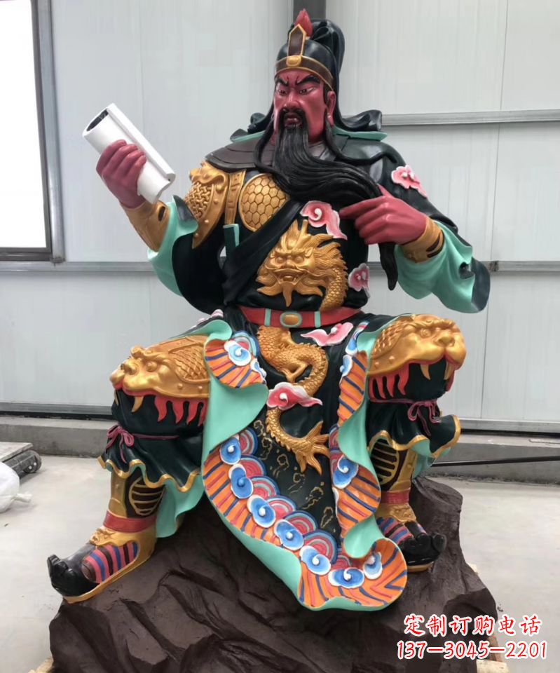 连云港玻璃钢彩绘关公雕像艺术之美