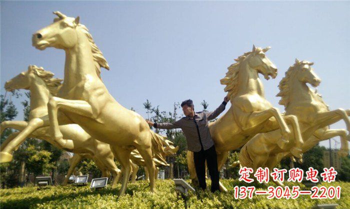连云港高雅而古典的玻璃钢马雕塑