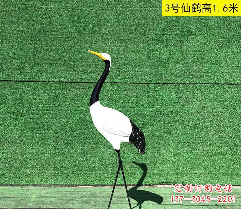 连云港火烈鸟雕塑玻璃钢的艺术之美