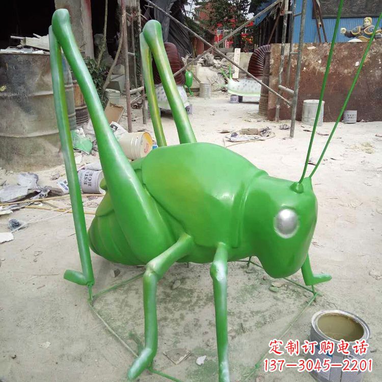 连云港玻璃钢蝗虫雕塑精美的艺术造型