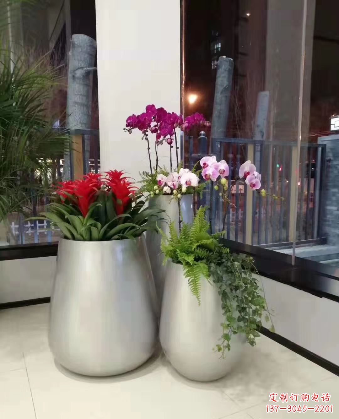 连云港玻璃钢花盆雕塑艺术之美