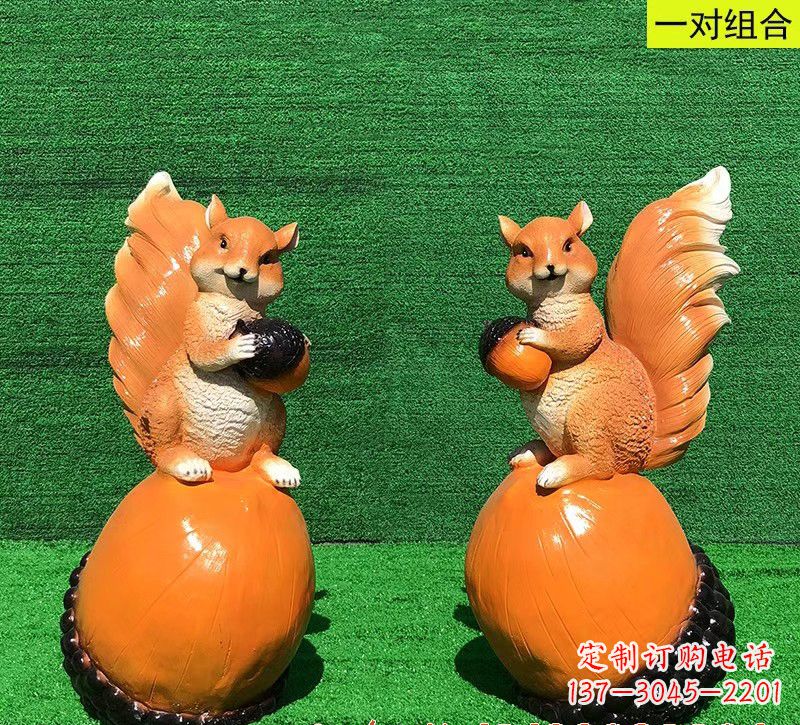 连云港玻璃钢松鼠雕塑艺术精品