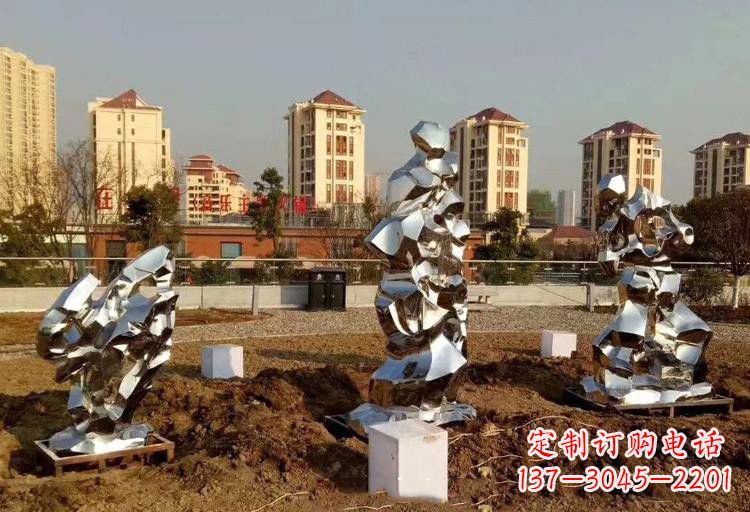 连云港不锈钢太湖石雕塑给人以美的视觉体验