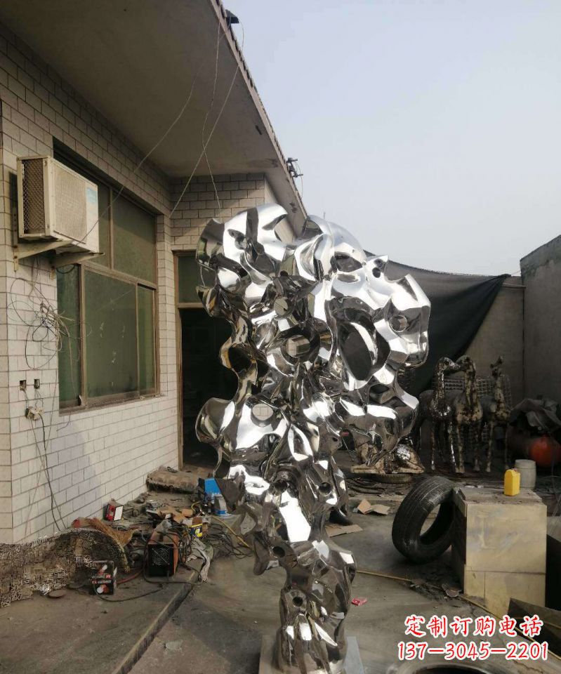 连云港太湖石雕塑不锈钢的艺术精品