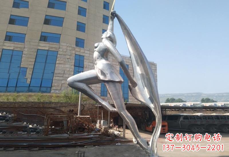 连云港不锈钢女孩雕塑