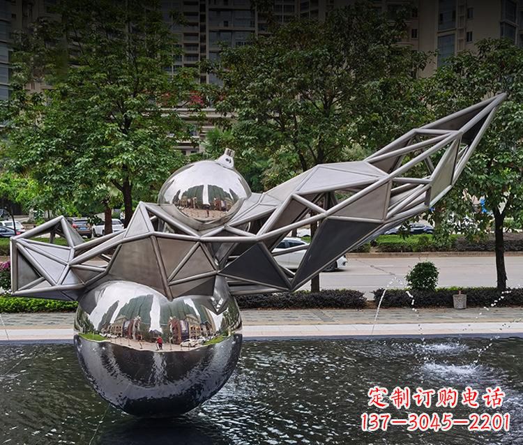 连云港不锈钢葫芦雕塑美丽耐用的艺术杰作