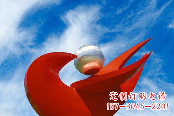 连云港“和平鸽”用不锈钢大型雕塑抒发爱与和平