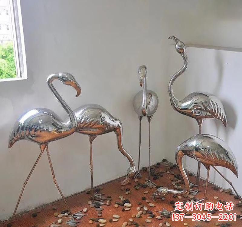 连云港不锈钢火烈鸟象征勇气与活力