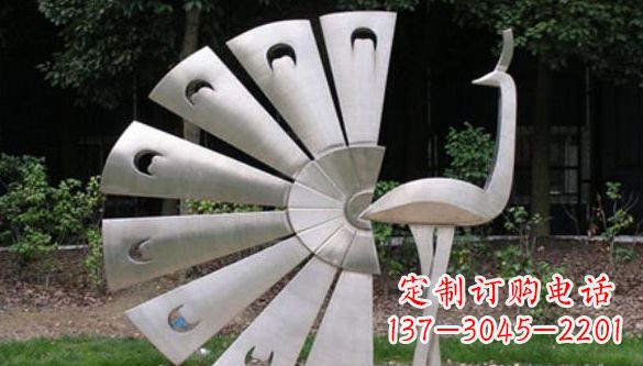 连云港不锈钢孔雀雕塑—景观中的瑰宝
