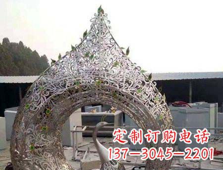 连云港不锈钢镂空孔雀雕塑精美的艺术之作