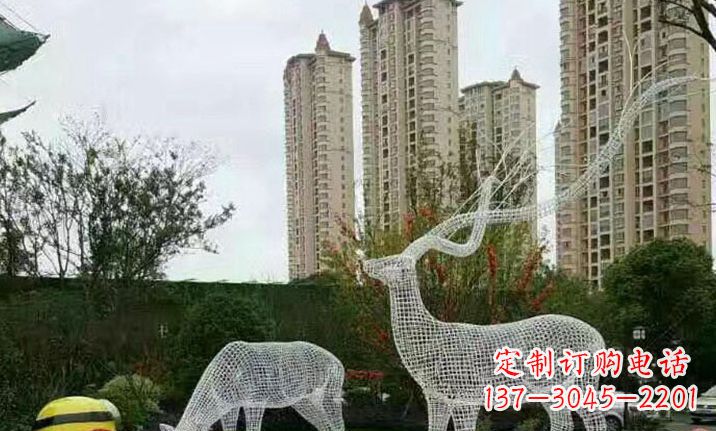 连云港不锈钢镂空鹿雕塑精美纯粹的艺术之作