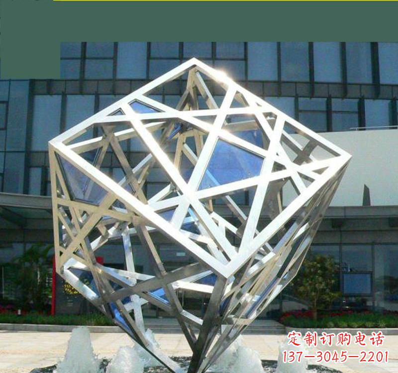 连云港不锈钢镂空魔方雕塑艺术与智慧的完美结合