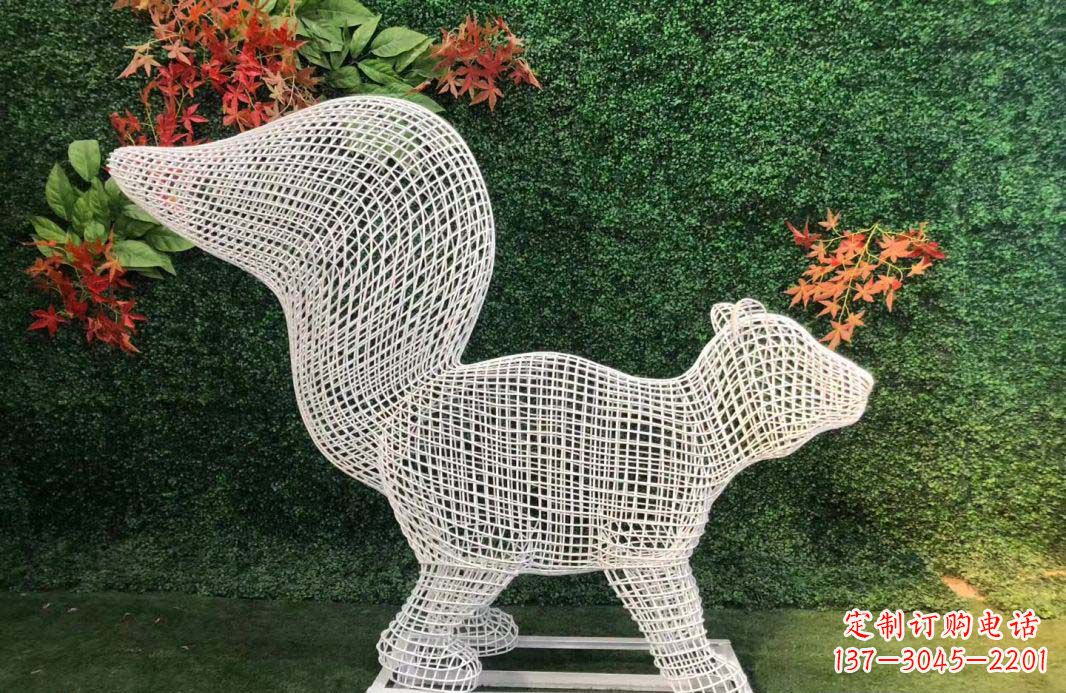 连云港不锈钢松鼠雕塑艺术与精美结合