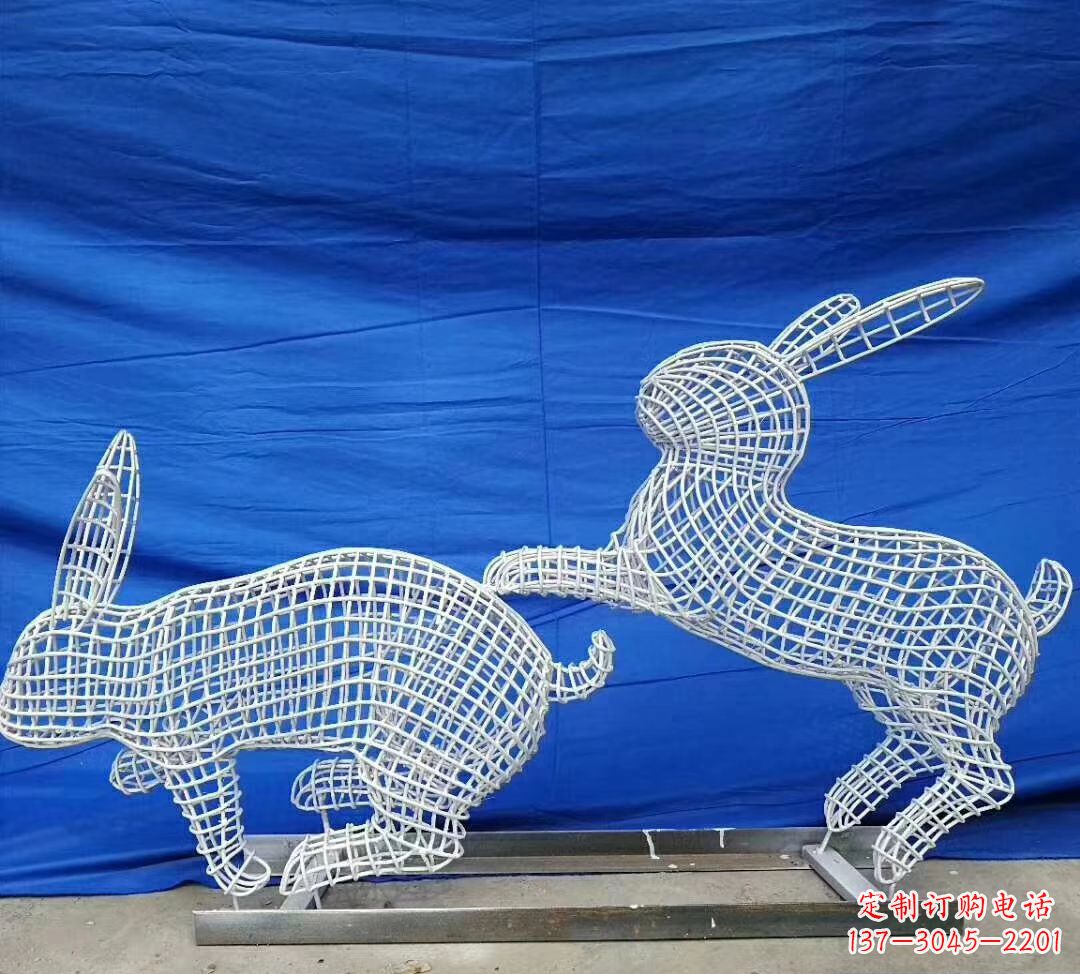 连云港不锈钢镂空兔子精美雕塑展现可爱