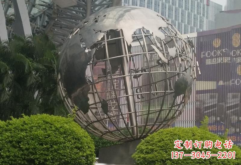 连云港不锈钢地球仪雕塑一个精美的艺术品