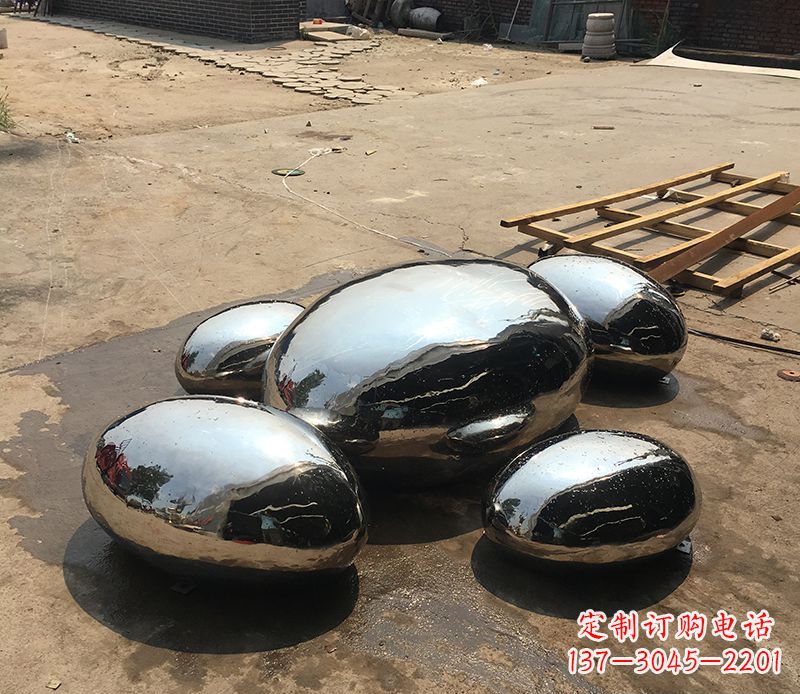 连云港不锈钢水滴雕塑给景观增添独特魅力