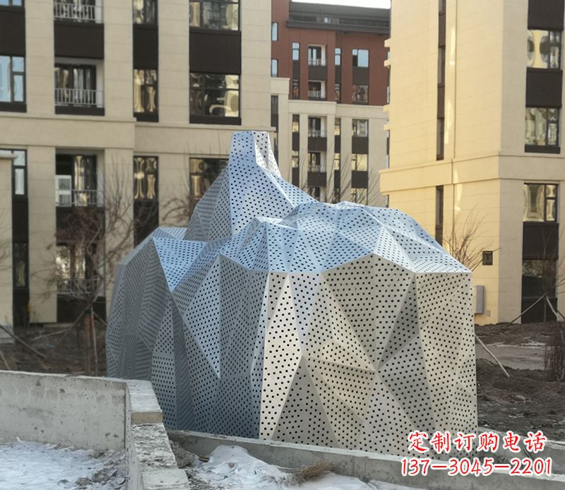 连云港不锈钢小区假山雕塑雕塑点缀小区美景