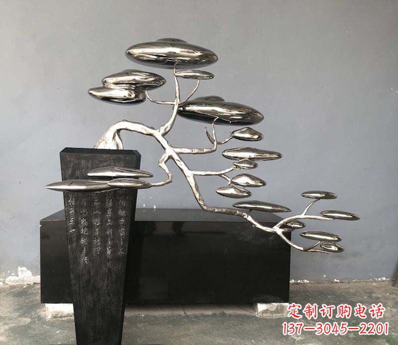 连云港不锈钢迎客松雕塑雕塑带来的美丽