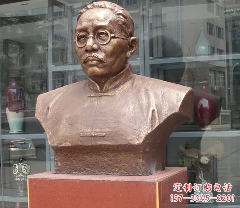 连云港蔡元培雕塑传承睿智的象征