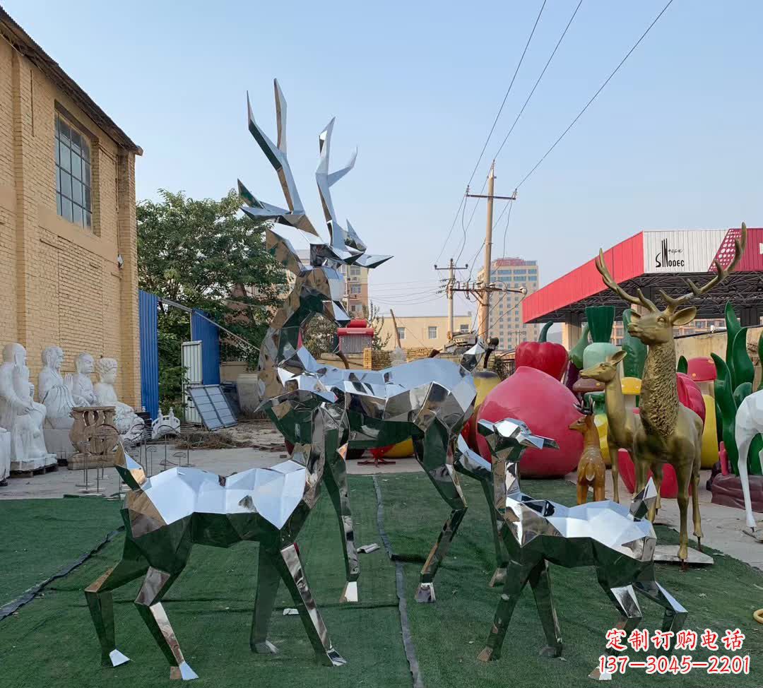 连云港梅花鹿雕塑一种独特的城市装饰