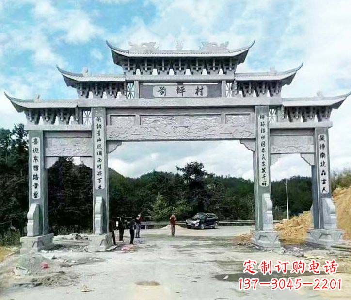 连云港村庄三门石牌坊石雕的内容。