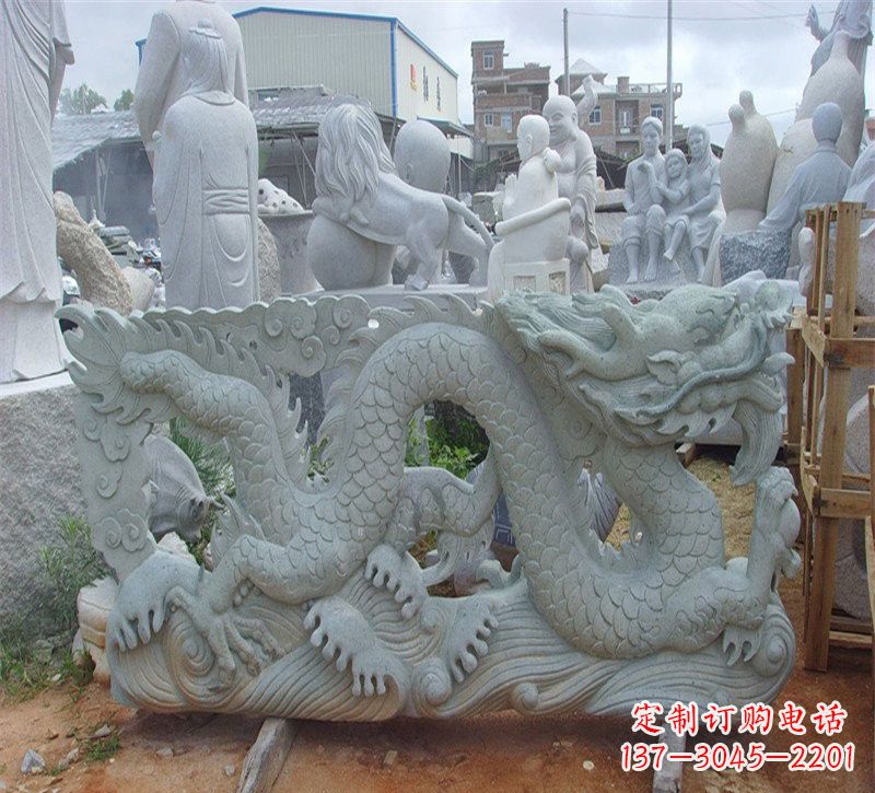 连云港大理石龙石雕传承古老文化，精雕细琢的艺术品