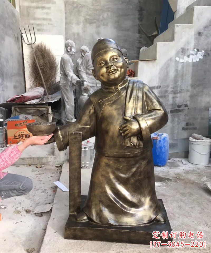 连云港店小二铜雕——精美精致的人物雕塑