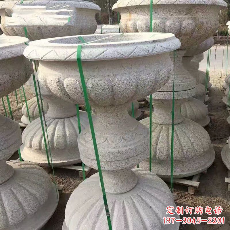 连云港高墩砂岩石雕刻花盆精致技艺打造传统文化风韵