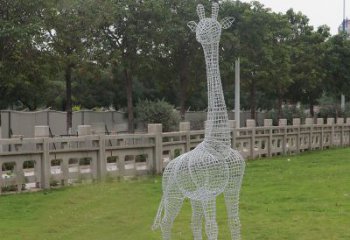 连云港浪漫活力·不锈钢镂空长颈鹿雕塑