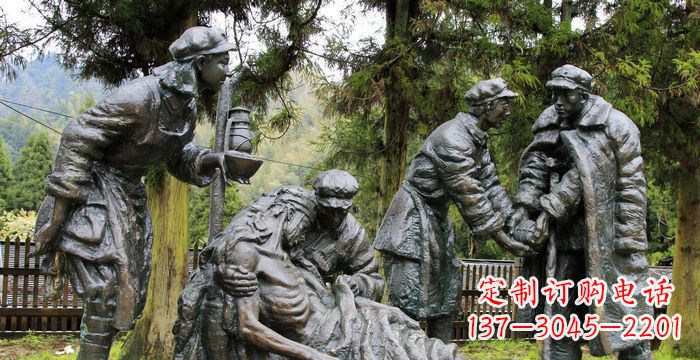 连云港公园救人的红军小品铜雕