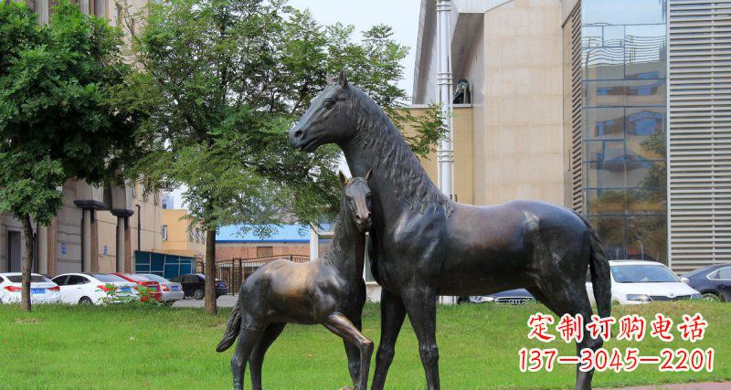 连云港优质实木母子马铜雕