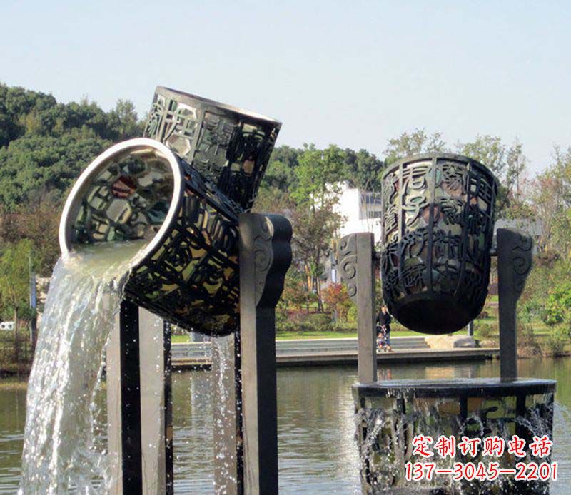 连云港公园水缸喷泉铜雕