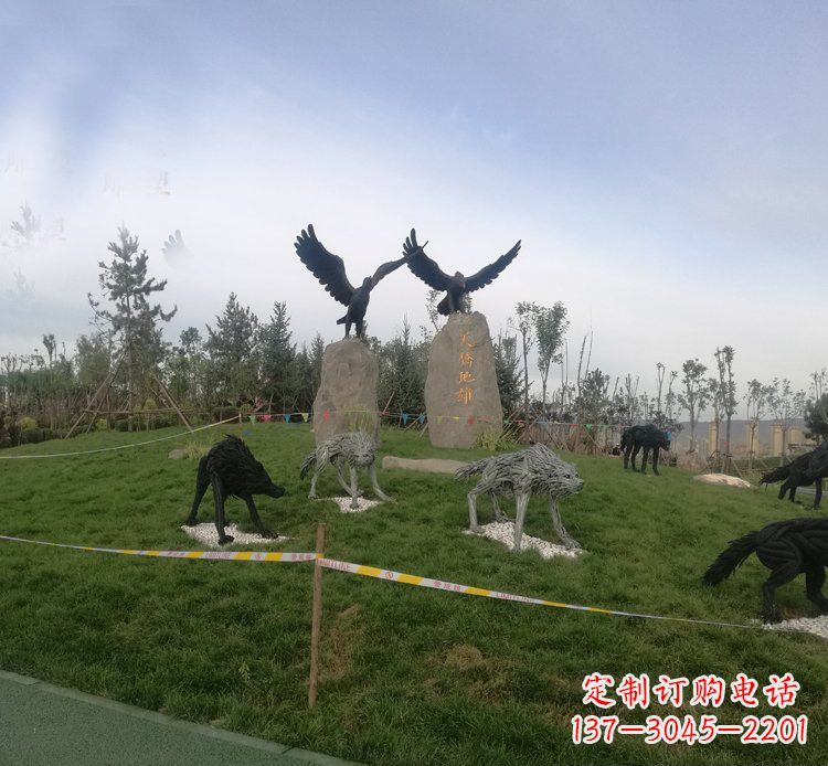 连云港令人惊叹的老鹰雕塑