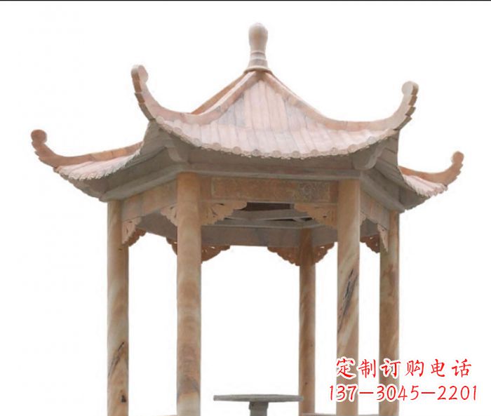 连云港美丽而优雅的公园晚霞红六角石凉亭雕塑