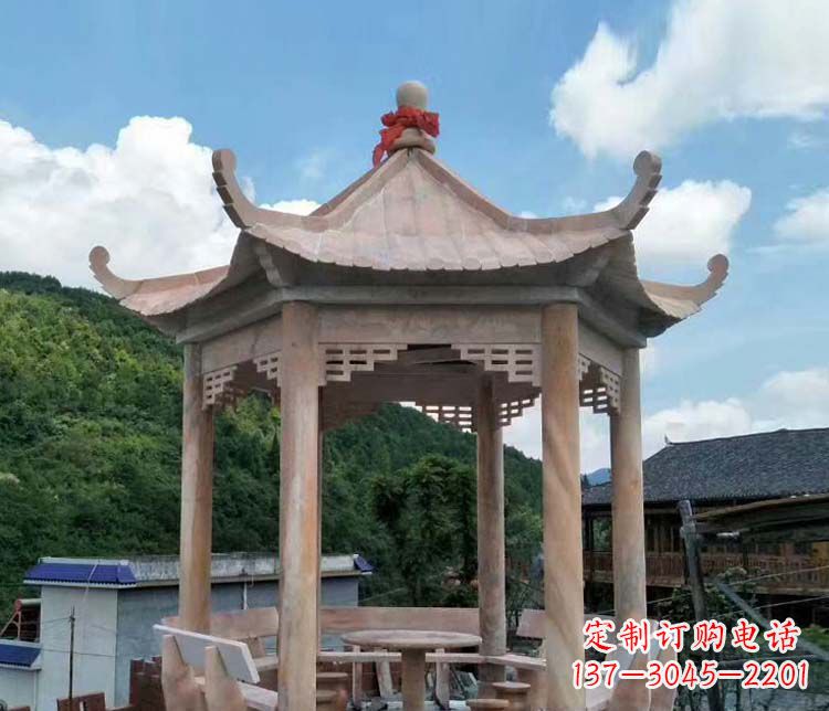 连云港一流的公园晚霞红六角石雕凉亭