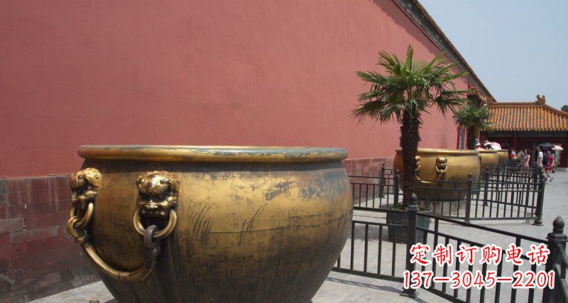连云港故宫铜水缸铜雕