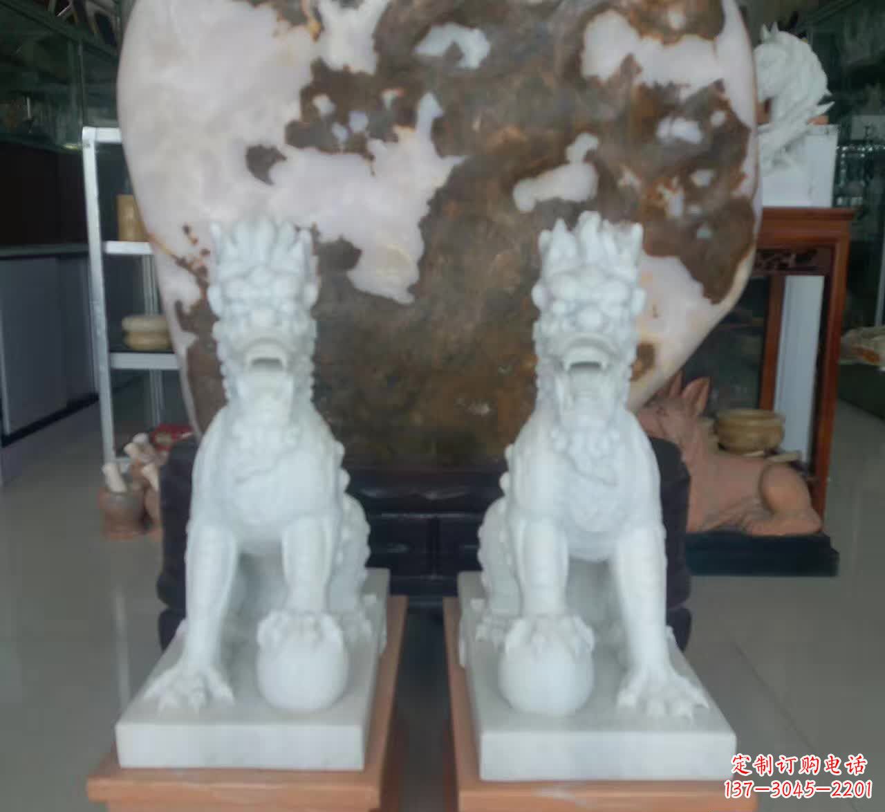 连云港浓情似火热情似红麒麟石雕