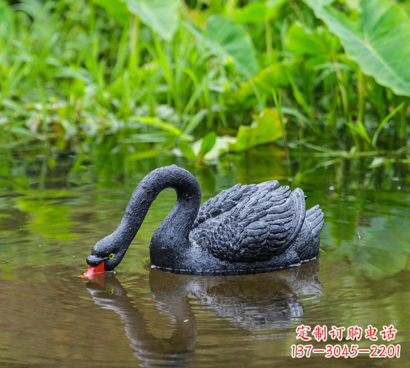 连云港黑天鹅雕塑，水塘装饰摆件