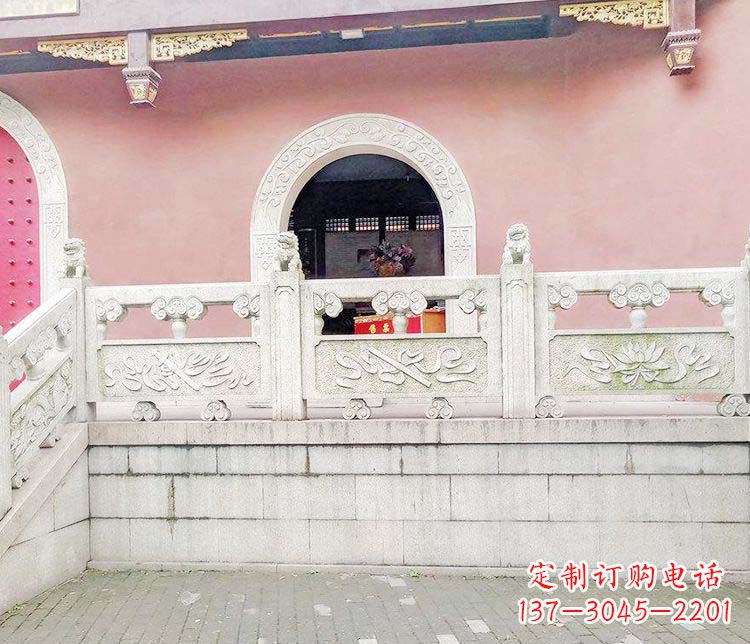 连云港中领雕塑:大理石栏板雕塑