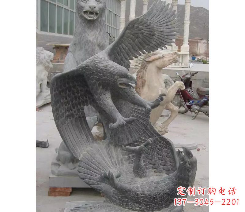 连云港中领雕塑推出的石雕老鹰是一款充满生机与力…