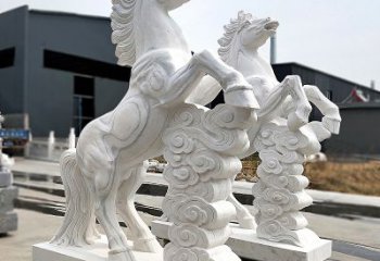 连云港精美马踏祥云石雕，栩栩如生