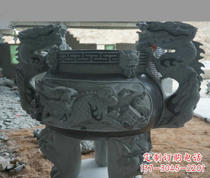 连云港寺庙景观青石龙头香炉石雕