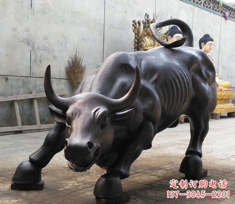 连云港铜雕广场华尔街动物牛 (2)