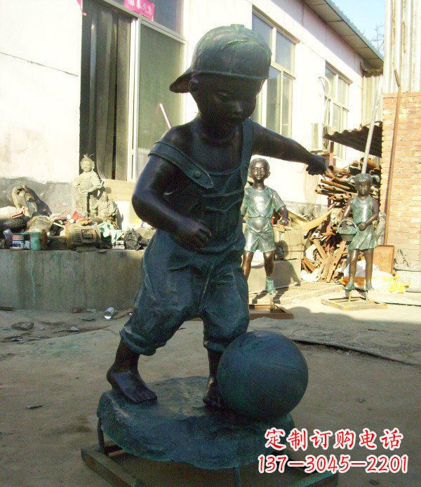 连云港小孩玩耍青铜人物铜雕
