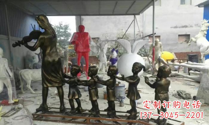 连云港校园老师和儿童铜雕
